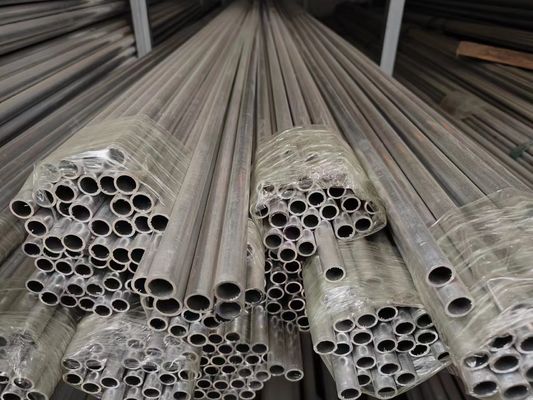Mirror Polished Square Stainless Steel Pipe Tube 304 Ss 310 Seamless Pipe Hot Cold Rolled